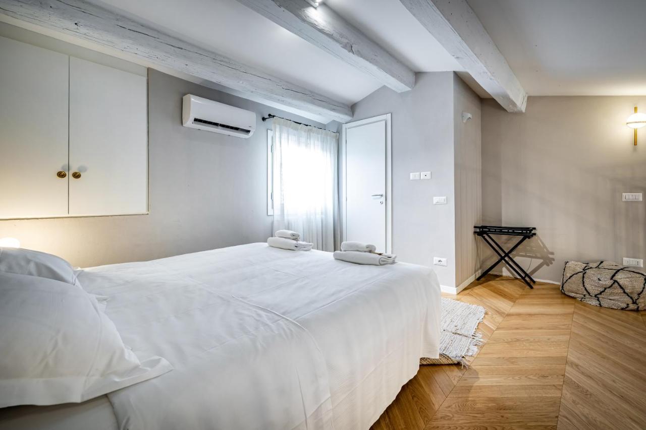 Hs4U Ricasoli Luxury Apartment Near Duomo N. 3 피렌체 외부 사진