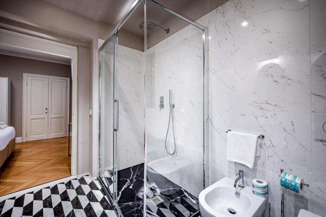 Hs4U Ricasoli Luxury Apartment Near Duomo N. 3 피렌체 외부 사진