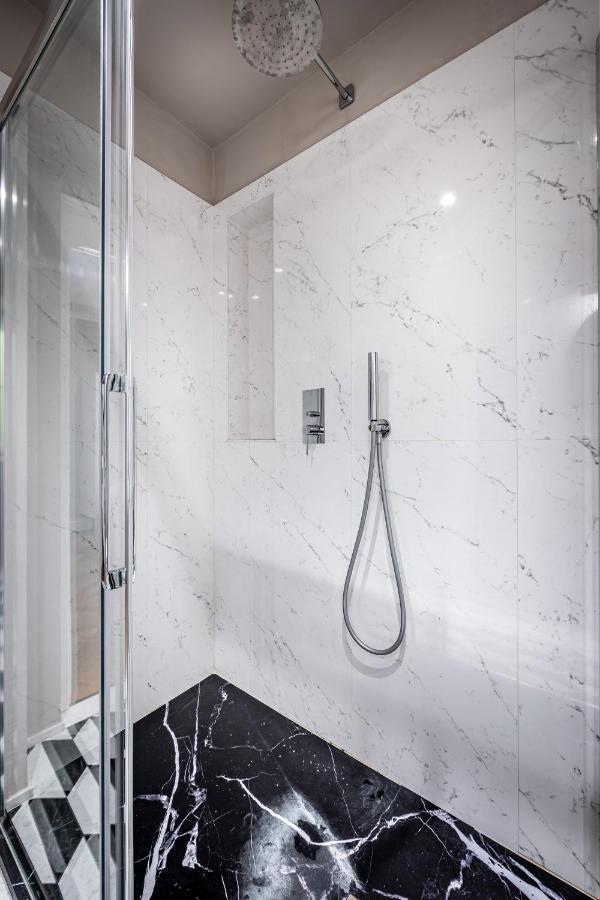 Hs4U Ricasoli Luxury Apartment Near Duomo N. 3 피렌체 외부 사진